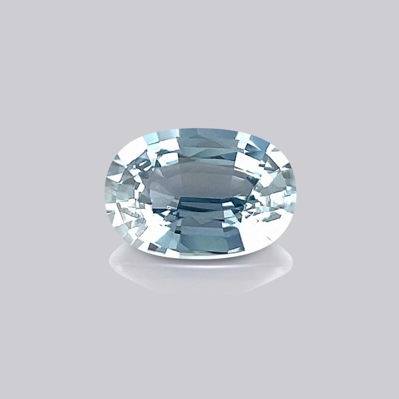 spinel bleu pastel naturel taille ovale