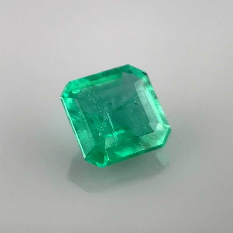 natural green emerald stone