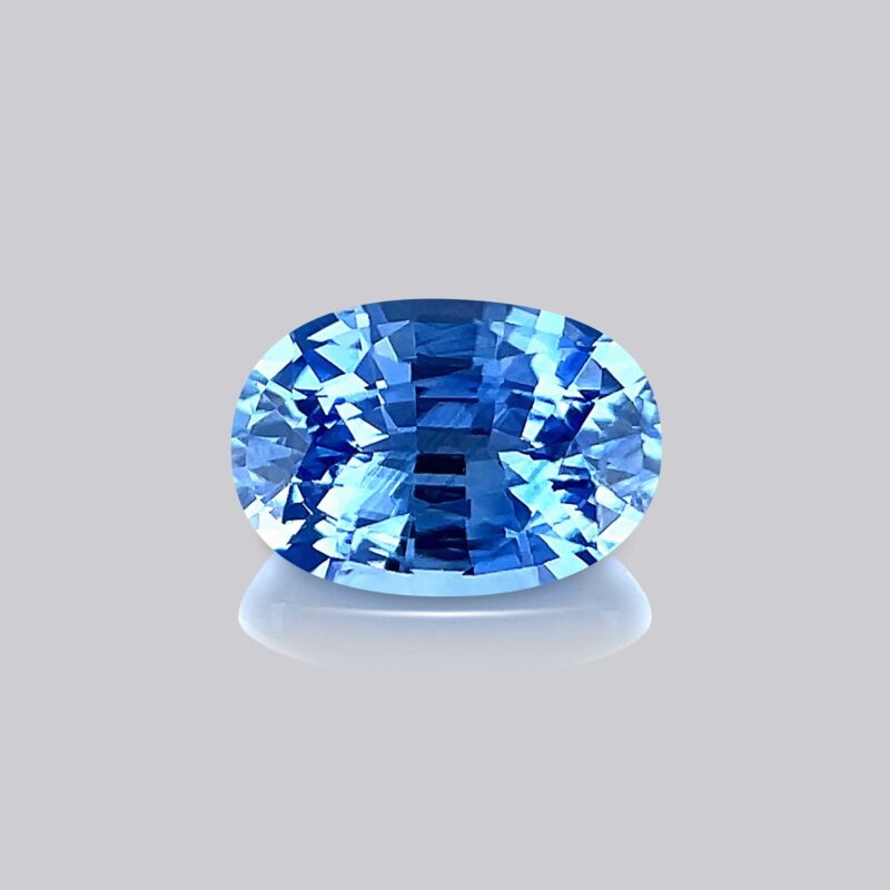 saphir bleu naturel oval pierre précieuse gemme