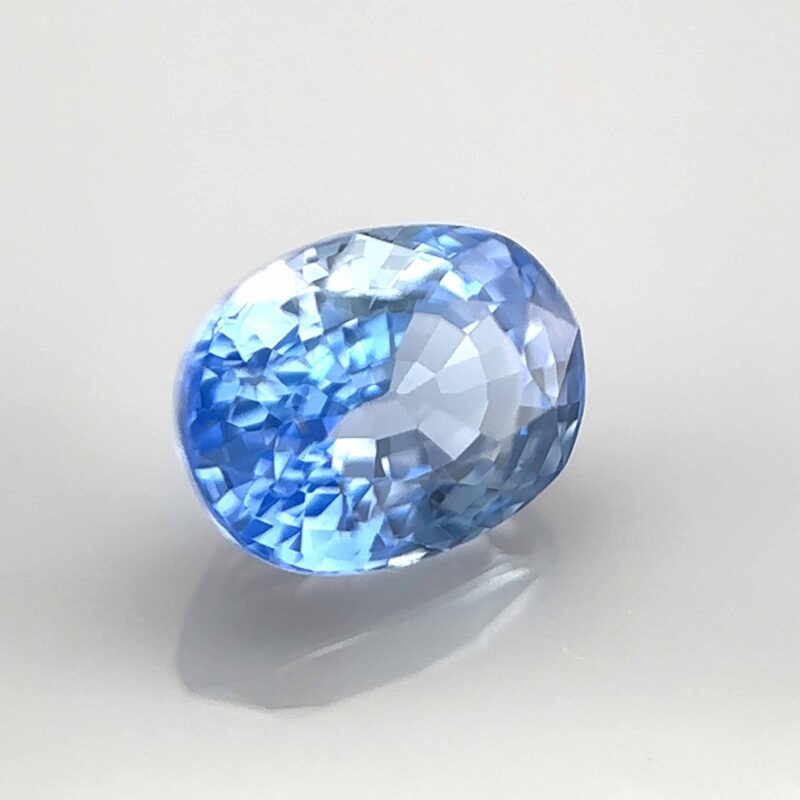 natural precious gemstone blue sapphire oval