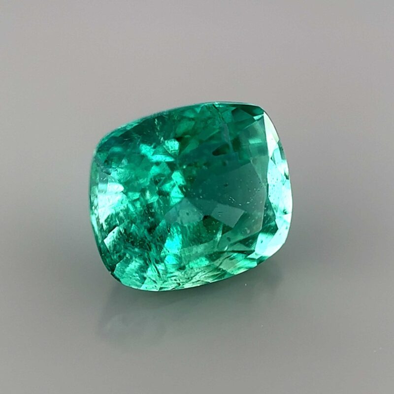 natural emerald cushion cut rare precious stone jewellery